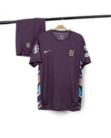 طقم منتخب انجلترا الاحتياط 24/25