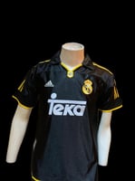 تيشيرت ريال مدريد الاحتياط كلاسيك 1999/2000