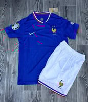 طقم منتخب فرنسا الاساسي 24/25