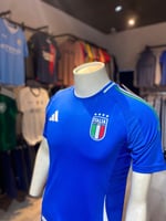تيشيرت منتخب ايطاليا الاساسي 23/24 خامة اللاعبين