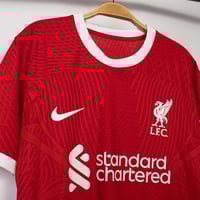 تيشيرت ليفربول الاساسي 2024-2023 نسخة اللاعبين