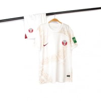 طقم منتخب قطر الاحتياط 2023-2022