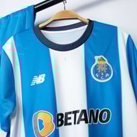 طقم نادي بورتو البرتغالي 2024-2023