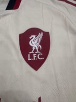 تيشيرت ليفربول الاحتياط نسخة الاعبين موسم 2025/202...