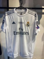 تيشيرت ريال مدريد نهائي الابطال 2016 كلاسيك ب اسم...