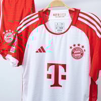 طقم بايرن ميونخ الاساسي 2024-2023 نسخة اللاعبين