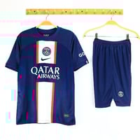 طقم باريس الاساسي 2023-2022