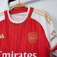 طقم ارسنال الاساسي 2024-2023