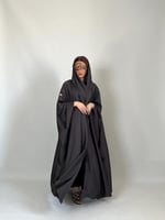 حرير بشت رمادي