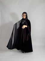 بشت مخمل أسود