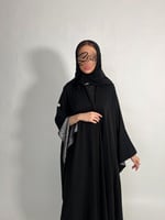 عبايه بشت بأطراف فضي