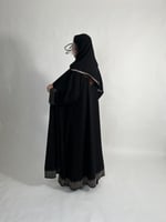 عبايه بطرف كلفه