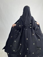 عبايه ملكيه