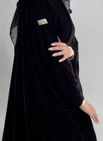 بشت مخمل أسود