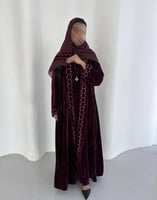 مخمل عنابي كوري مبطن بتطريز يدوي