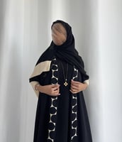 عباية تطريز يدوي باللون البيج