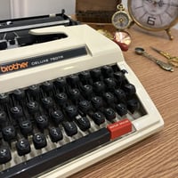 آلة كاتبة | برذر أحرف عربية