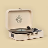 قرامافون مودرن أوف وايت