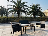 طقم جلوس لـ 4 أشخاص + طاولة قهوة + 2 طاولة جانبية