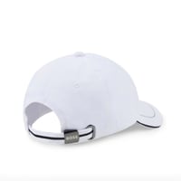 كاب boss ابيض اصلي