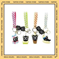 ميداليات انمي القط الاسود