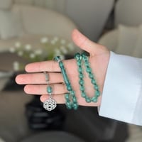 اخضر شفاف