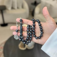 رمادي مموج