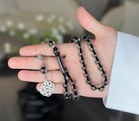 اسود شفاف