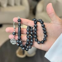 رمادي مموج