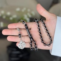 اسود شفاف