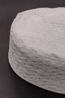 طاقية قصب منقط فضي