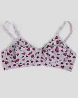 حمالة صدر نسائية بطبعة قلوب