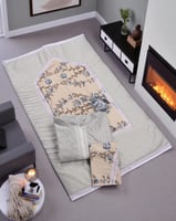 طقم صلاة نسائي مشجر