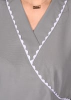 زي عاملات كشميري بتصميم دانتيل