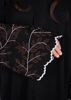 عباية سوداء باكمام مشجرة