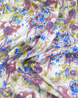 عرض 7 قطع اقمشة مخاوير بتصاميم خليجية متنوعة