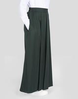 تنورة مريول مدرسية لون زيتي بخصر مطاطي