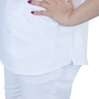 زي طبي لون أبيض نسائي أوفر سايز