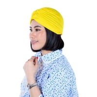 أصفر فاتح