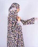 شرشف صلاة نسائي بنقشة ورود وسحاب أمامي