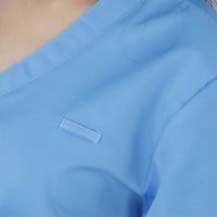 سكراب طبي أوفر سايز نسائي لون سماوي