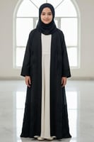 عباية بناتية بكسرات ناعمة