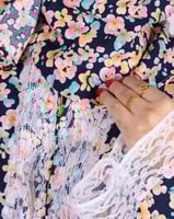 شرشف صلاة نسائي بنقشة ورود وسحاب أمامي