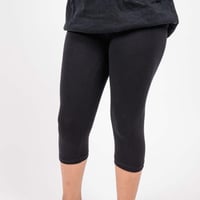 أسود