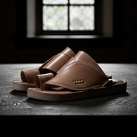 نعال رجالي بلون بيج مميز