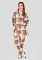 زي عاملات شتوي برقبة مثلثة