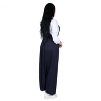 مريول مدرسي شيال للثانوي بلون كحلي وبقصة X مميزة و...