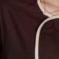 سكراب طبي للجنسين لون بني غامق وبيج