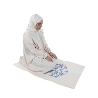 طقم صلاة نسائي وطني 3 قطع بيج Y