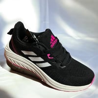 اديداس رياضي مريح80